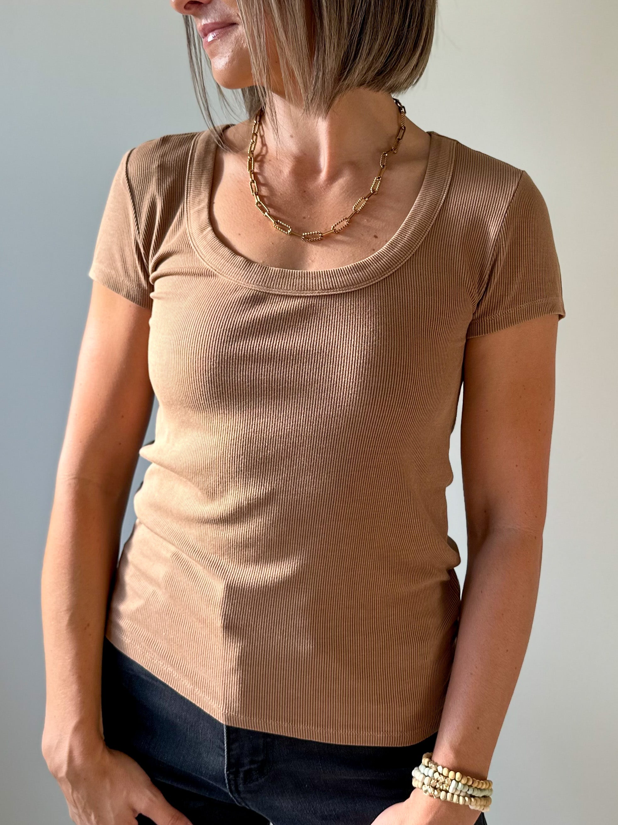 Soft comfortable ribbed scoop neck brown short sleeve basic tee