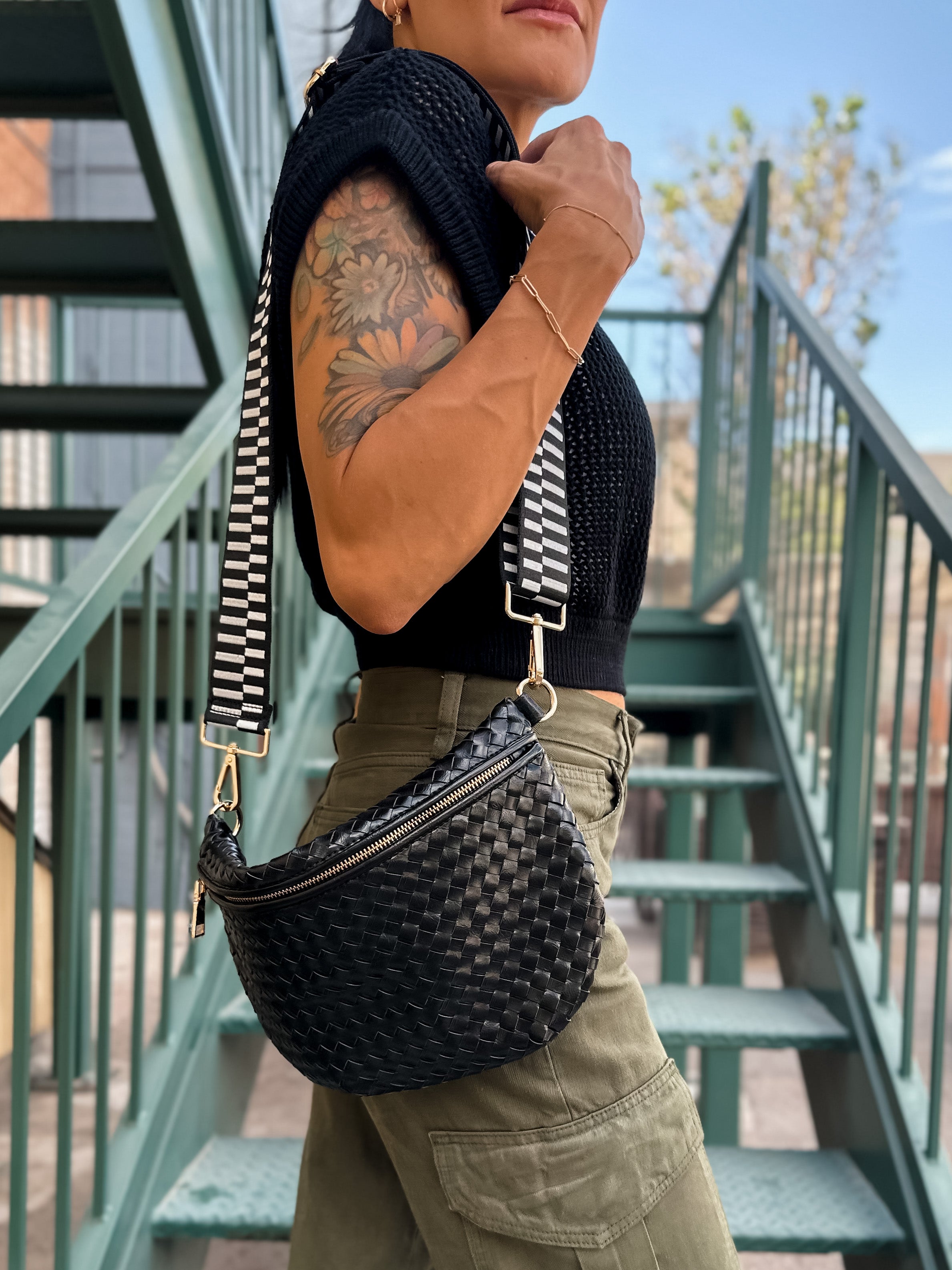 pretty simple black woven westyln bum bag