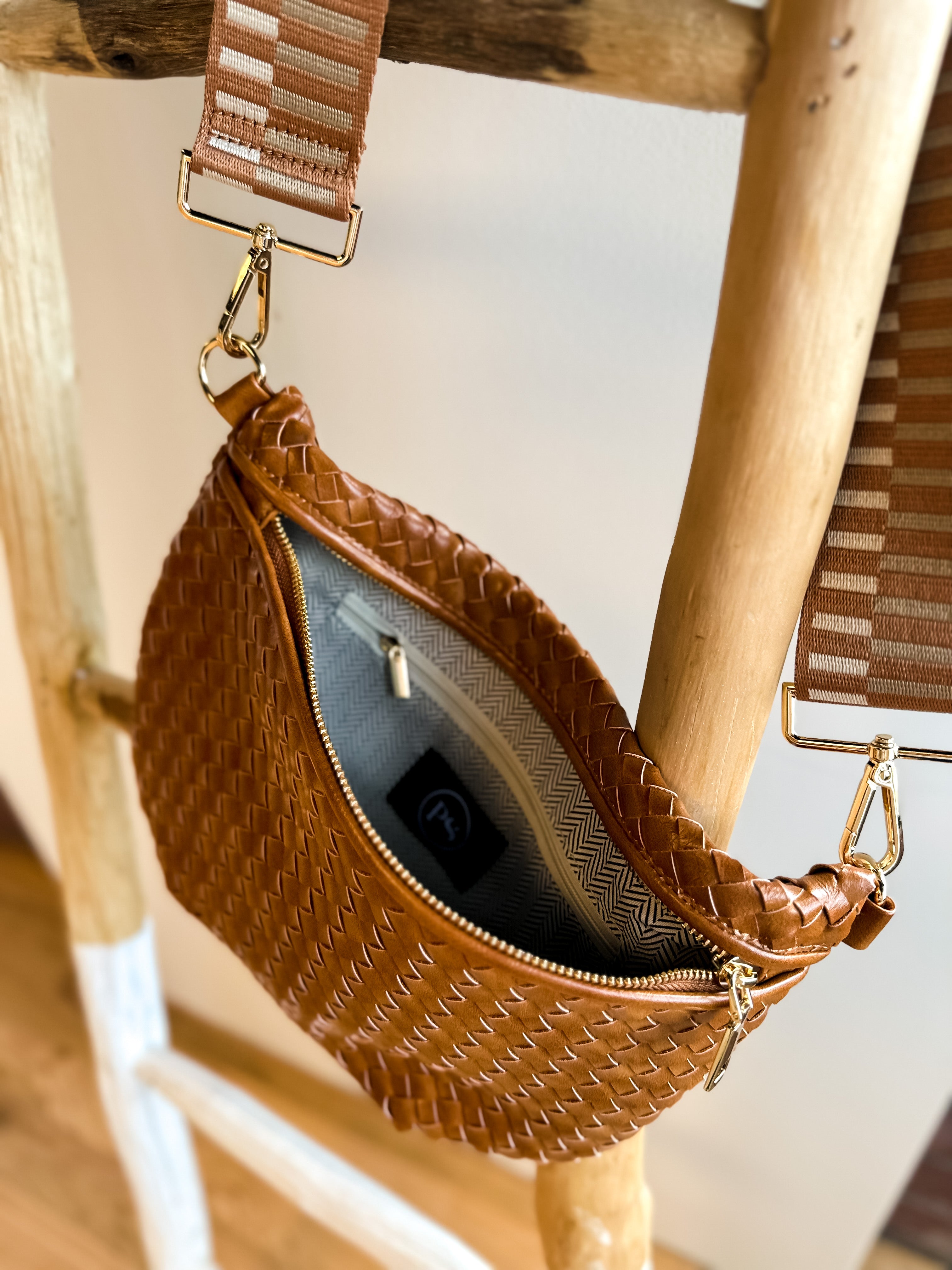 Pretty simple brown woven westlyn bum bag 